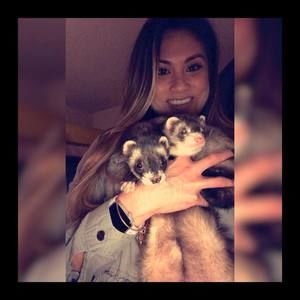 Meet your Posher, Roseline